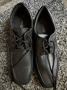 SmartFit Boy’s Black Lace-Up Dress Shoes
